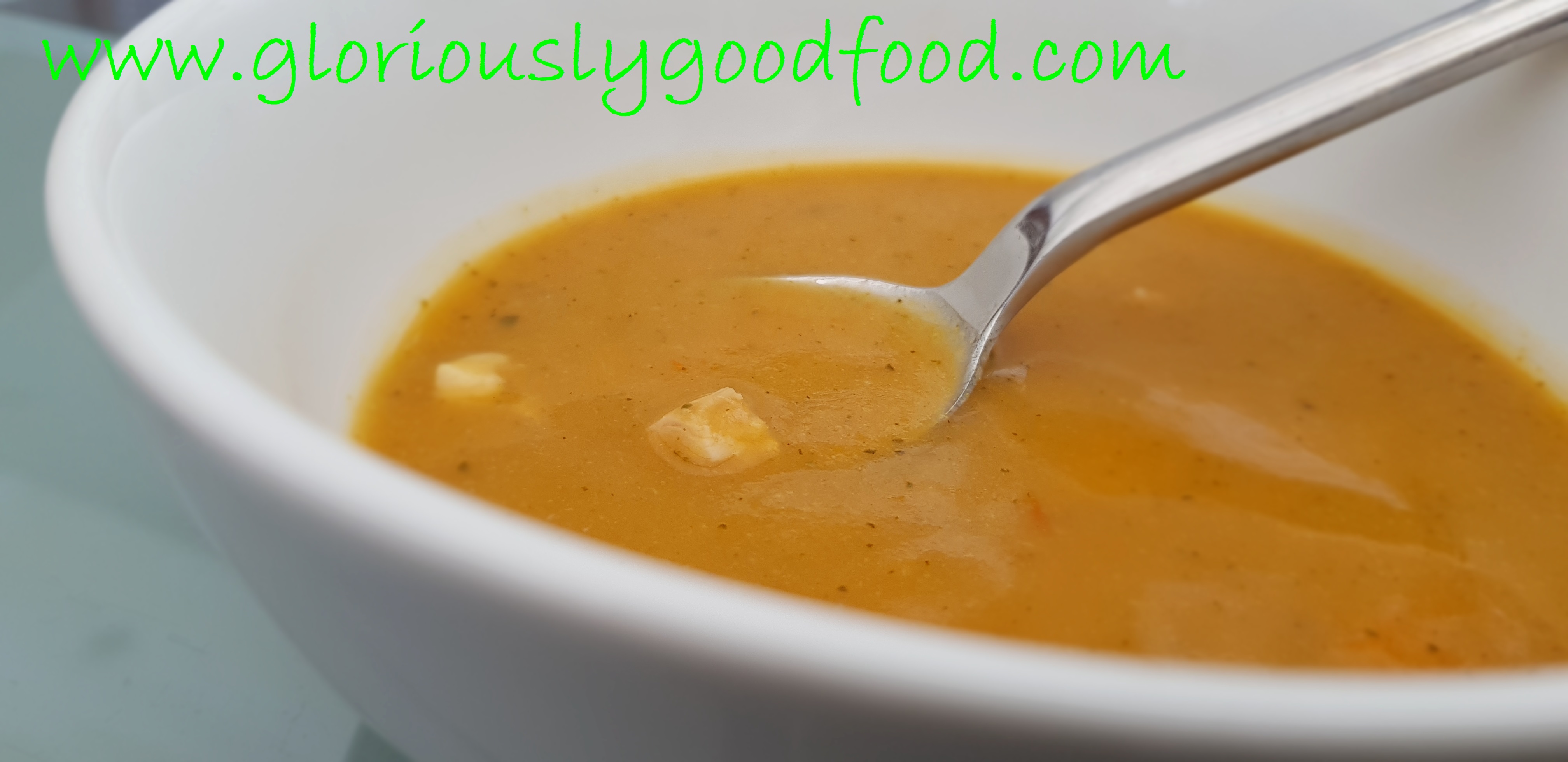 Hearty vegetable soup with tomatoes and chicken - gloriouslygoodfood.com